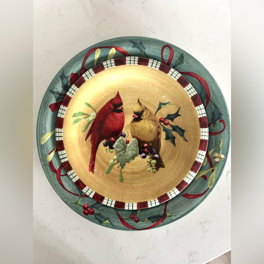 Lenox Winter Greetings Everyday Set of 2 Cardinal Plates (see below) - Picture 5 of 6